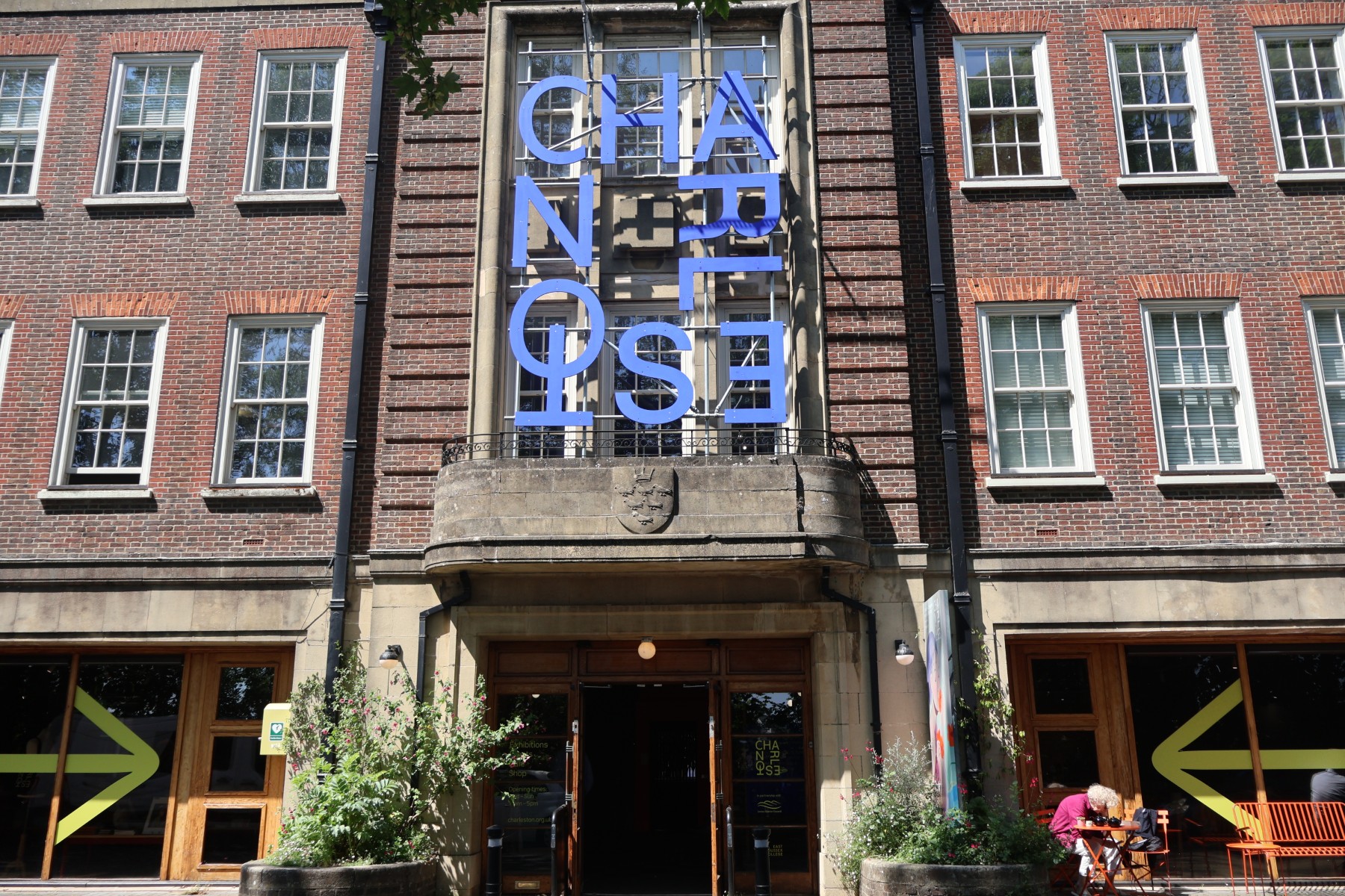 The front of the charleston building
